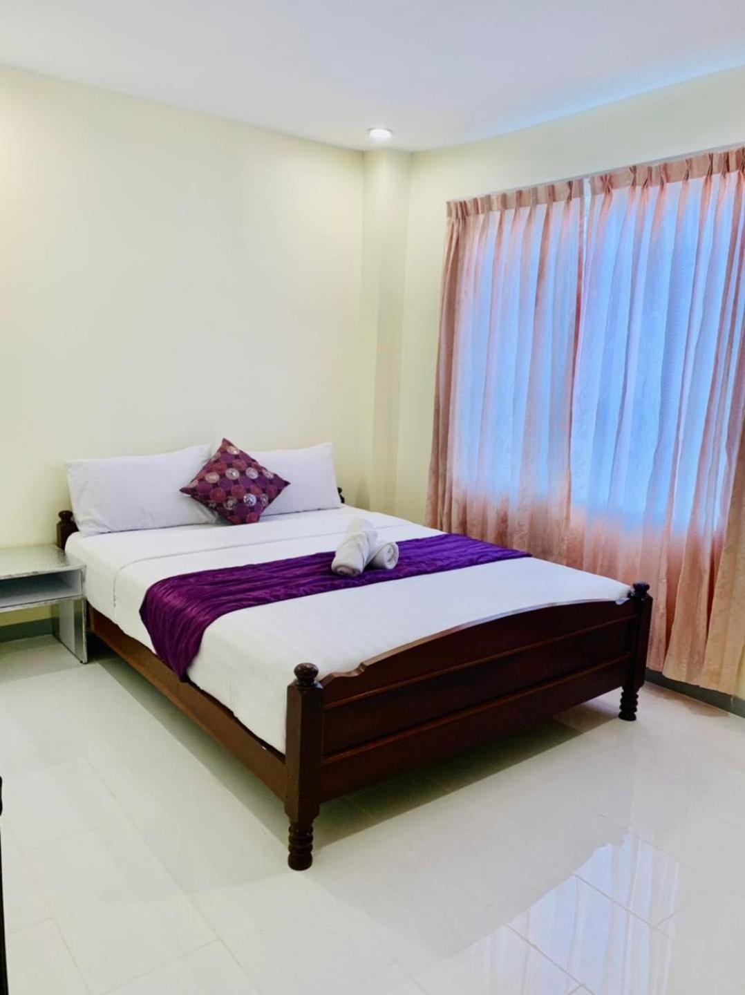 White Residence Hotel & Apartment Πνομ Πενχ Εξωτερικό φωτογραφία