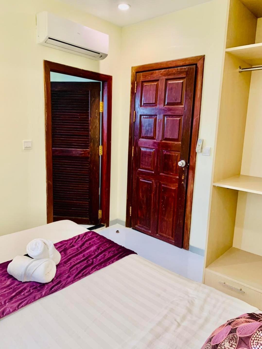 White Residence Hotel & Apartment Πνομ Πενχ Εξωτερικό φωτογραφία