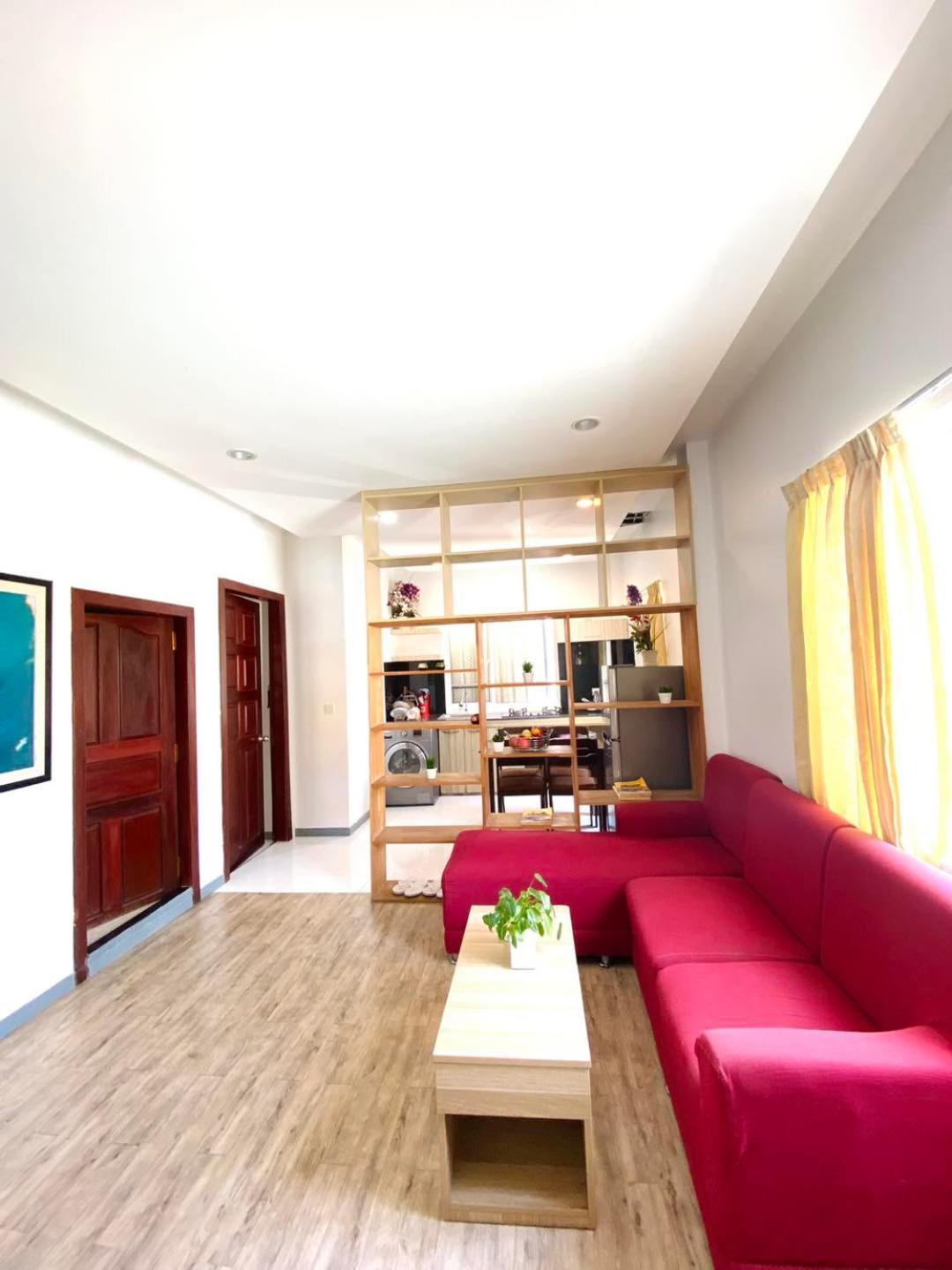White Residence Hotel & Apartment Πνομ Πενχ Εξωτερικό φωτογραφία